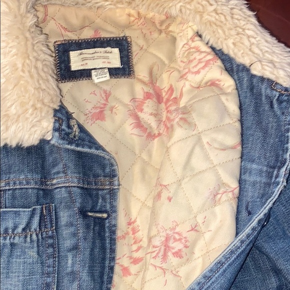 Abercrombie and Fitch faux fur quilted Jean jacket - Picture 8 of 8